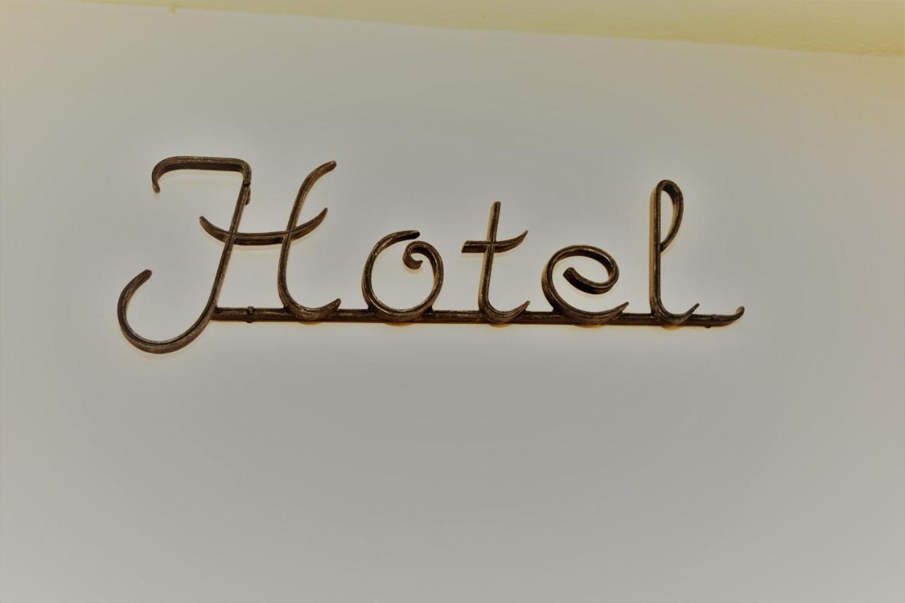 Domizil Hotel Bei Welter Nideggen Kreuzau Eksteriør billede
